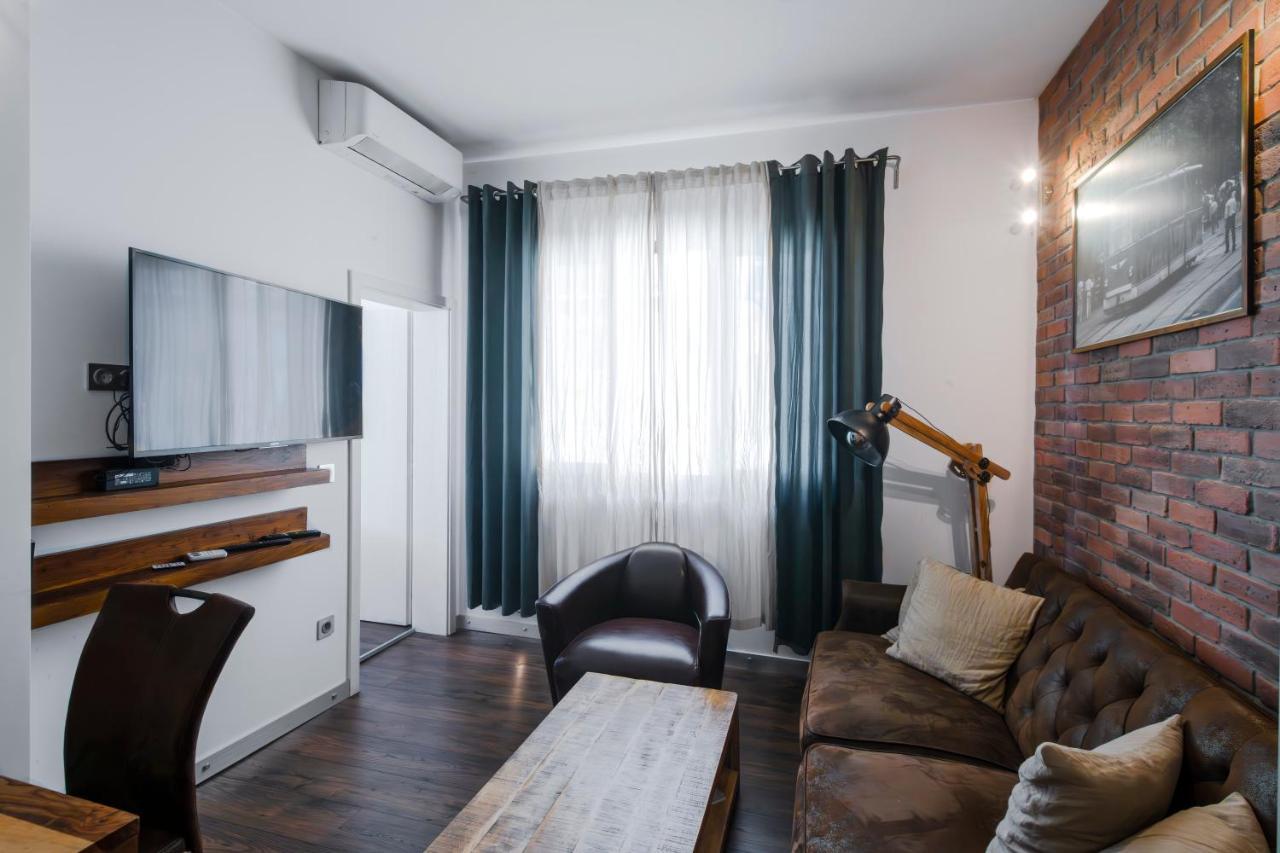 Апартаменты Cinematique - Designer 1Bd On Solunska София Экстерьер фото